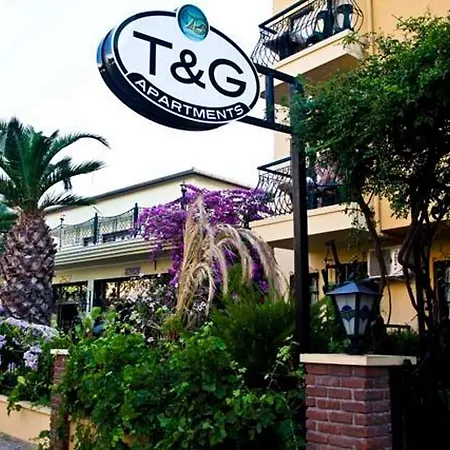 Hotel T And G *