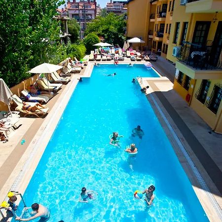 T And G Μαρμαρίς